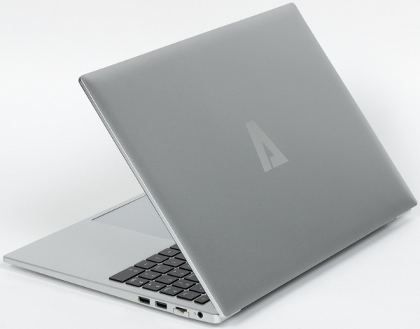 Обзор ноутбука начального уровня Azerty RB-1650 на платформе мини-ПК