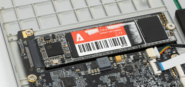 Обзор ноутбука начального уровня Azerty RB-1650 на платформе мини-ПК