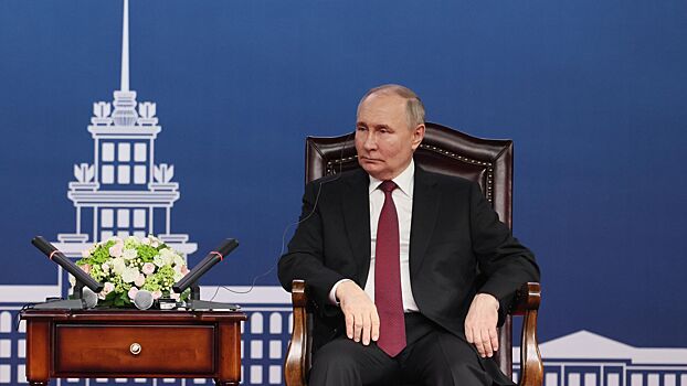 Владимир Путин поздравил учащихся, их родителей и педагогов с Днём знаний