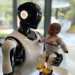 Китае создают робота с искусственной маткой: будущее родов наступает?