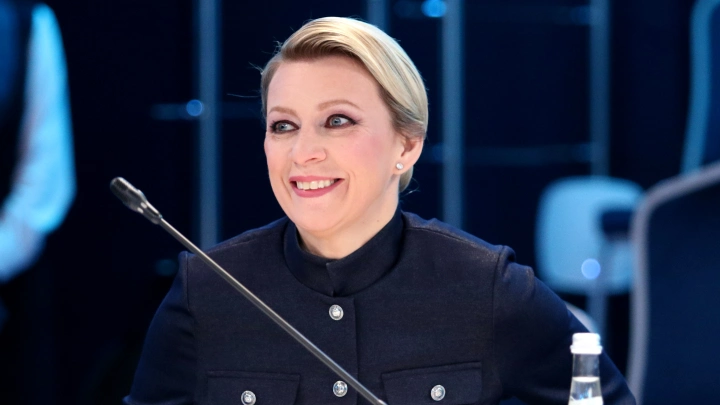 “Урсула знает, о чем говорит”: Захарова высмеяла пресс-конференцию Зеленского и фон дер Ляйен “Урсула знает, о чем говорит”: Захарова высмеяла пресс-конференцию Зеленского и фон дер Ляйен