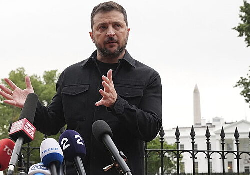 Зеленский прокомментировал пожар в здании кабмина Украины