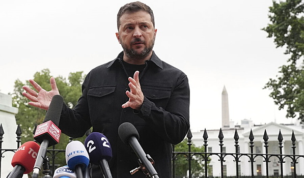Зеленский прокомментировал пожар в здании кабмина Украины