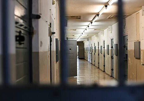 Невиновный мужчина провел в тюрьме 27 лет из-за хитрости настоящей убийцы