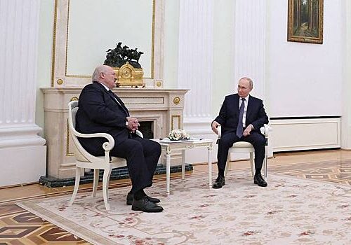 Лукашенко узнал от Путина об «очень хорошем предложении» для Украины