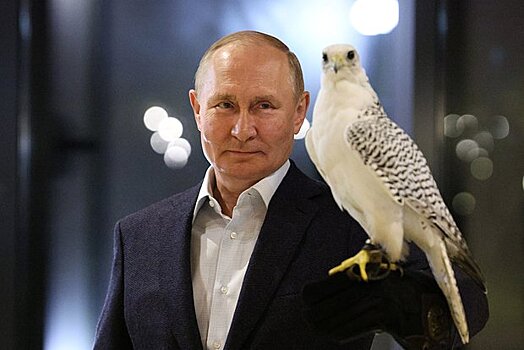 Королю Бахрейна передали редкий подарок от Путина