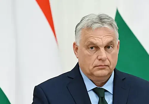 Орбан анонсировал разговор с Путиным