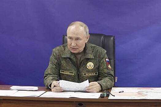 Путину доложили о продвижении российских войск в зоне СВО Путину доложили о продвижении российских войск в зоне СВО