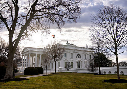 Трамп начал модернизацию защитного бункера под Белым домом