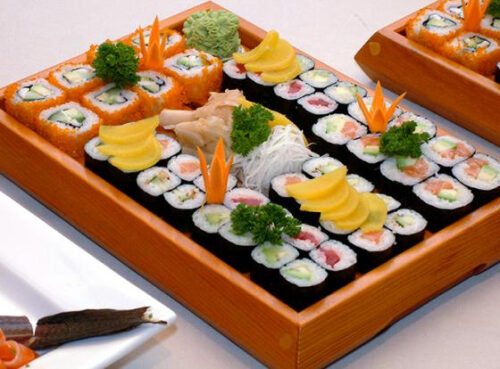 Опасный спутник роллов: что скрывается в любимой добавке к суши