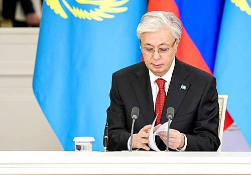 Казахстан приостановил участие в договоре по ограничению вооружений в Европе