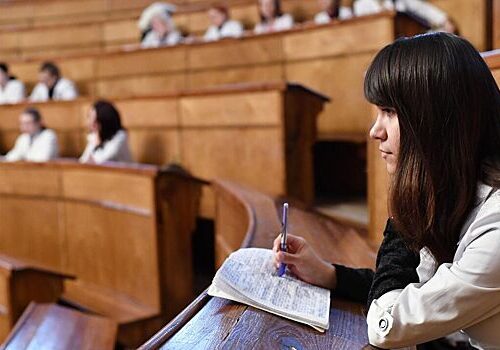 Миронов предложил увеличить количество бюджетных мест в вузах