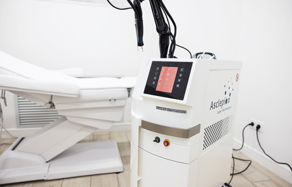 Лазерная шлифовка рубцов при постакне