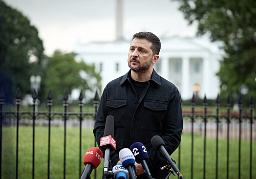 Зеленский анонсировал референдум по территории Донбасса