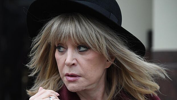 Пугачеву снова пытаются лишить звания народной артистки