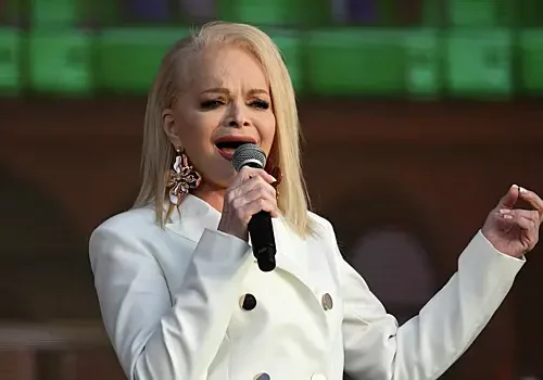 Начались слушания по иску о выселении Долиной из квартиры