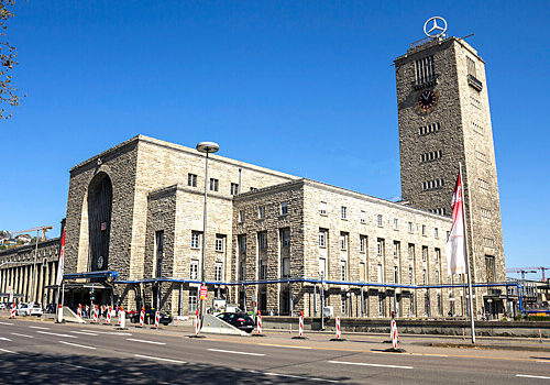 В Штутгарте ж/д вокзал эвакуировали из-за подозрительного багажа В Штутгарте ж/д вокзал эвакуировали из-за подозрительного багажа