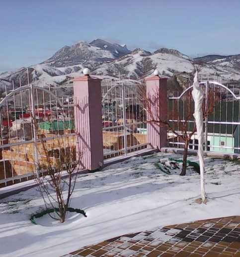 снять домик феодосия на берегу моря крым фото зимой