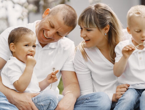 Детские пособия в 2026 году увеличатся: полный список выплат